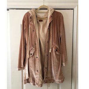 POL- Crushed Velvet Jacket